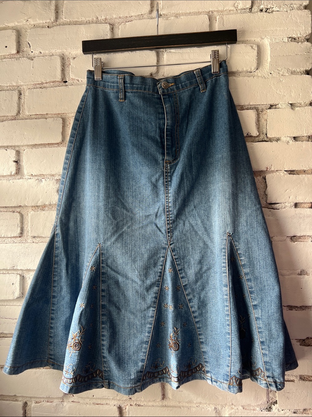 Blue Embroidered Denim A-Line Skirt with pleating